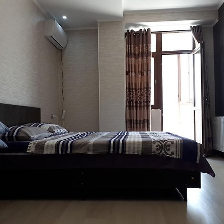 בישקק Oscar'S Apartments מראה חיצוני תמונה