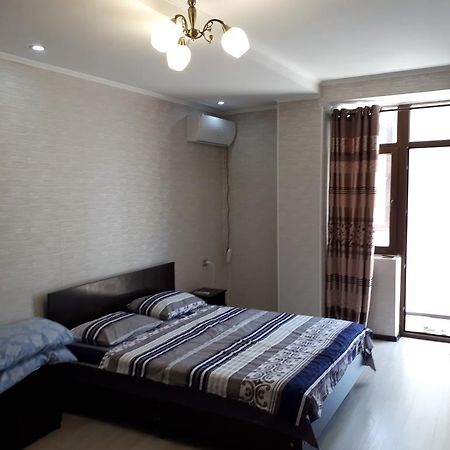 בישקק Oscar'S Apartments מראה חיצוני תמונה