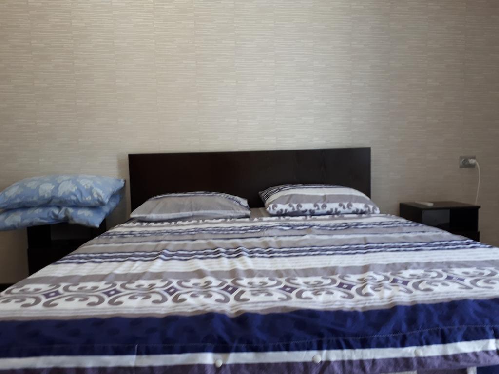 בישקק Oscar'S Apartments מראה חיצוני תמונה