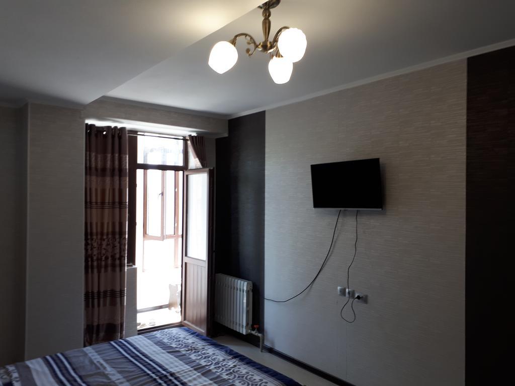 בישקק Oscar'S Apartments מראה חיצוני תמונה